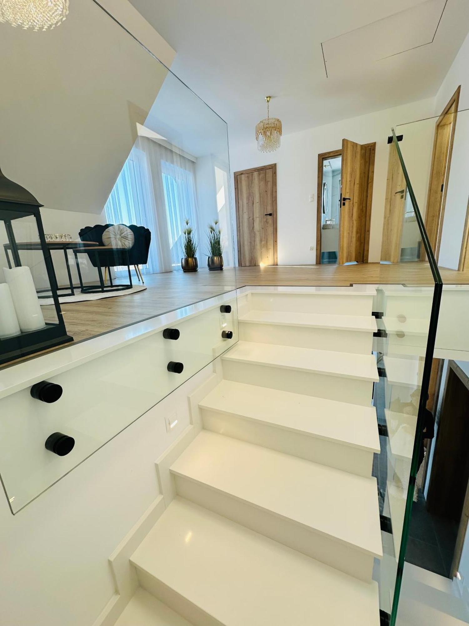 Apartament Krynica-Zdroj - Powroznik - Dom Na Wzgorzu - House On The Hill มูเชนา ภายนอก รูปภาพ